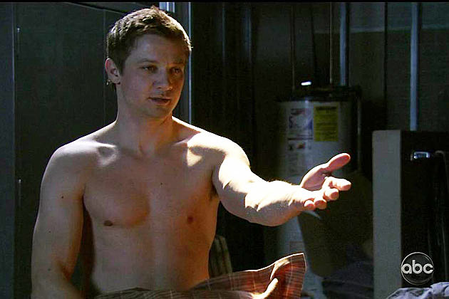 ‘bourne Legacy Trailer Makes Jeremy Renner Look Smokin Hunk Of The Day [pictures Video