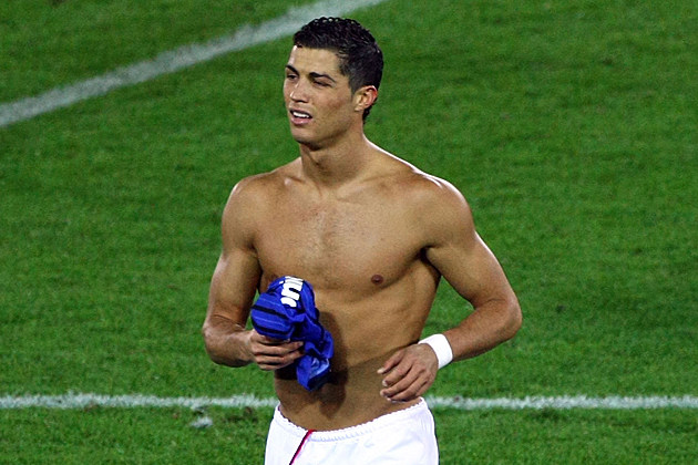 Did Cristiano Ronaldo Replace David Beckham as the Hottest Soccer ...